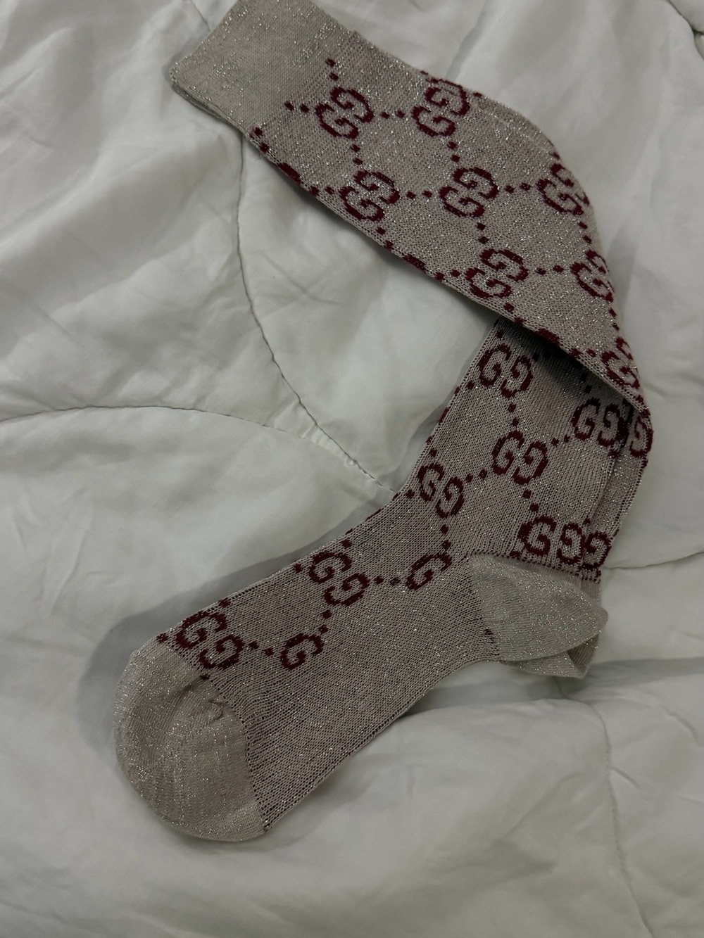 Gucci unisex Beige Crew Socks with Maroon Allover Pattern